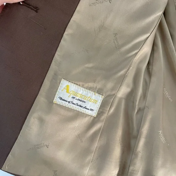 Vintage Aquascutum London Gold and Brown Blazer with Gold Button Detail EUC - Picture 4 of 9
